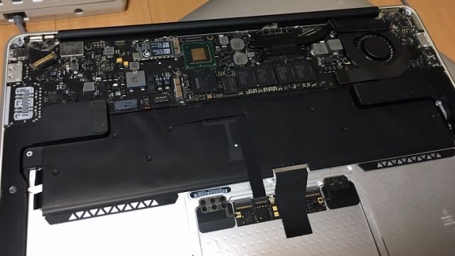 Macbook Late 08が64bit版windows 10で活躍中 四葉静の道具箱